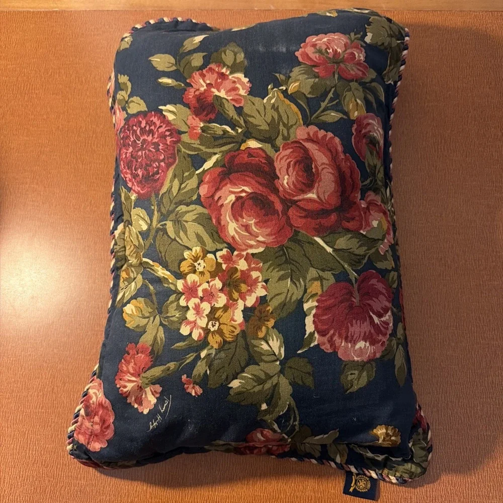 Vtg Tommy Hilfiger Navy Fliral Throw Pillow 18